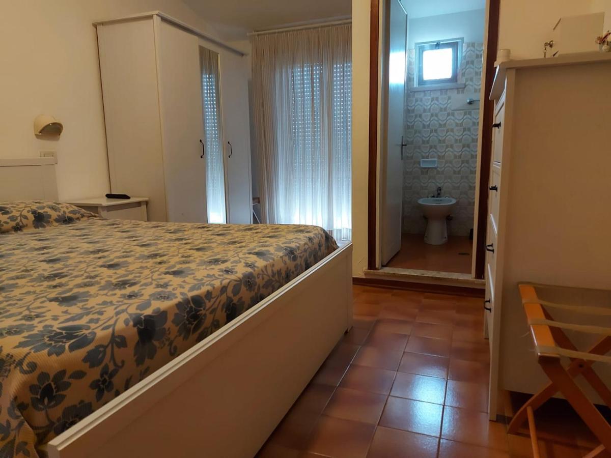 רימיני Hotel Brezza מראה חיצוני תמונה