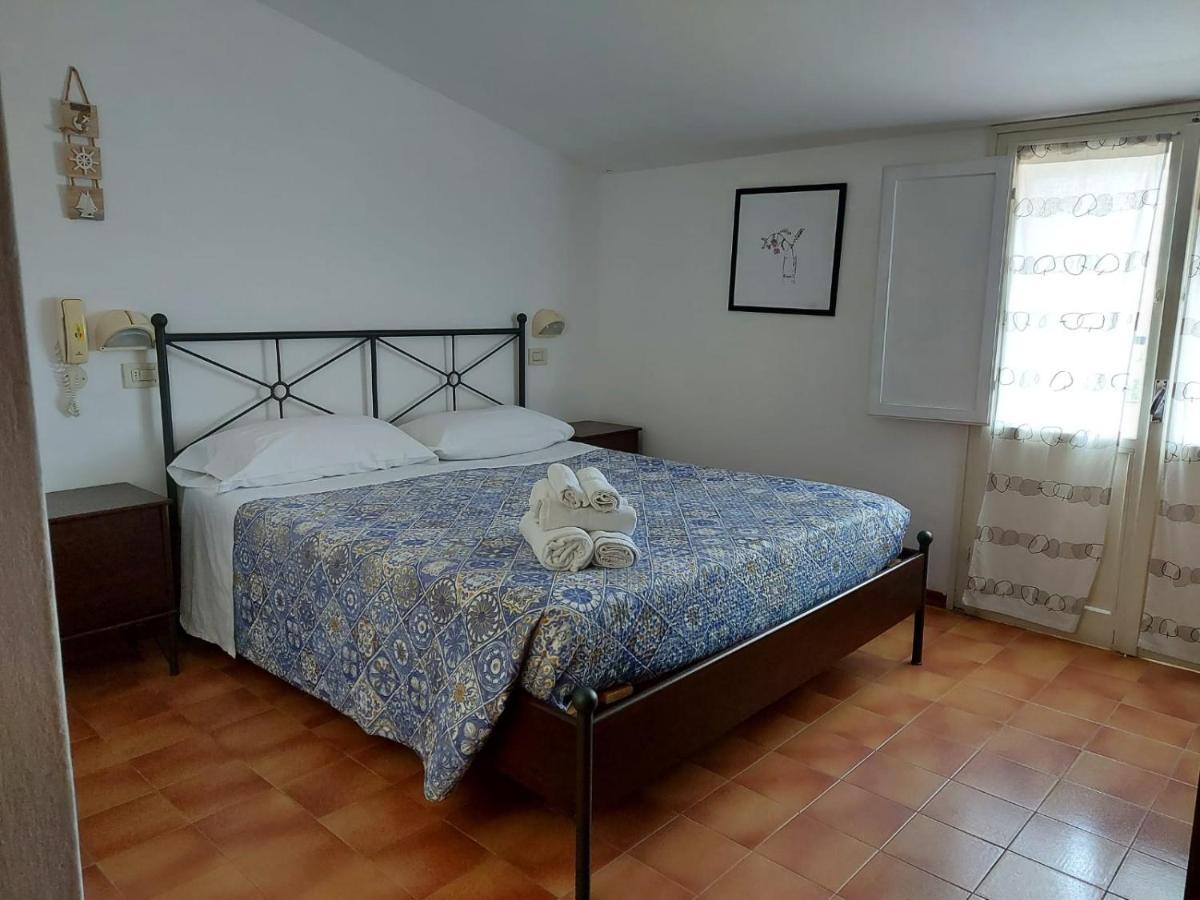 רימיני Hotel Brezza מראה חיצוני תמונה