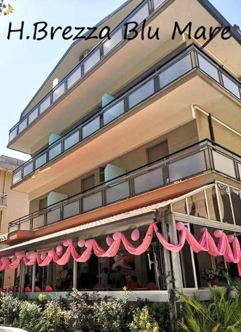 רימיני Hotel Brezza מראה חיצוני תמונה